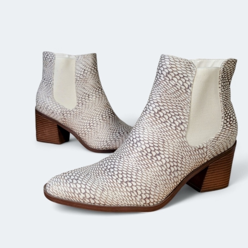 The Limited Cream Ankle Booties with Chunky Heel